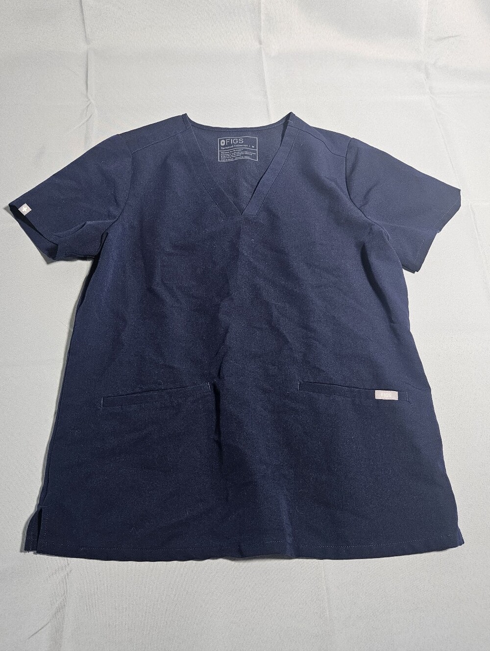 Figs Scrub Top Womens Medium Blue Casma 3 Pocket Medical V Neck FW1100 M